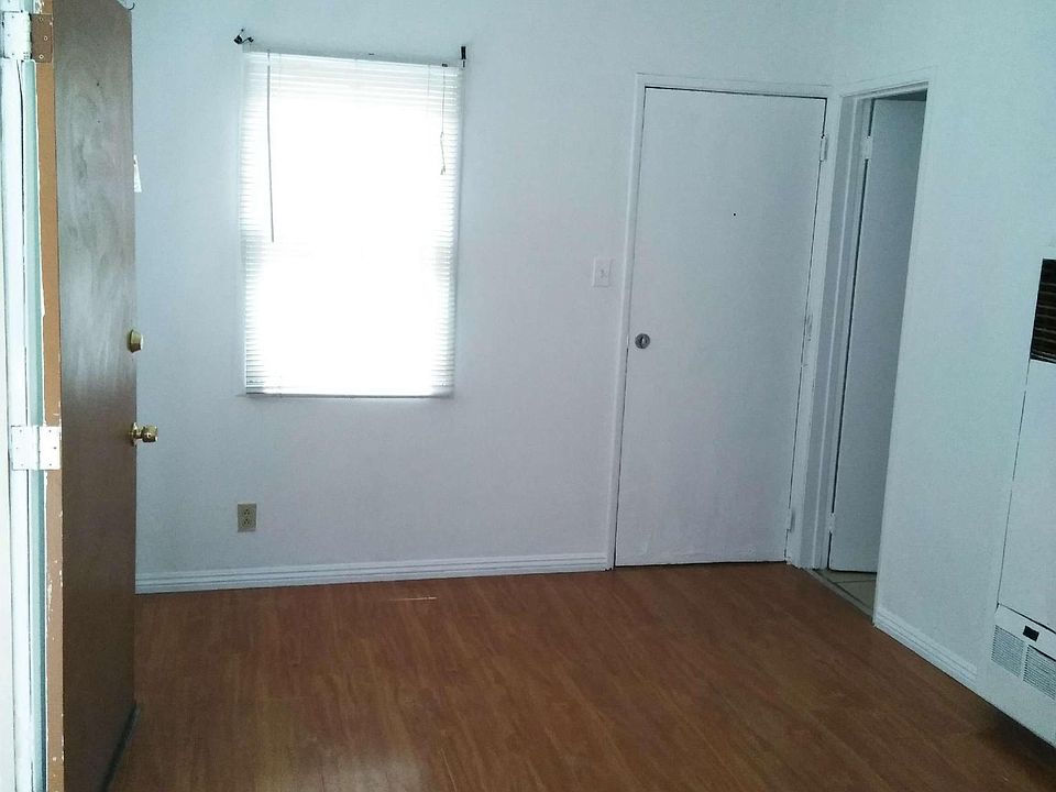 2nd image of 12616 Lambert Rd APT 6