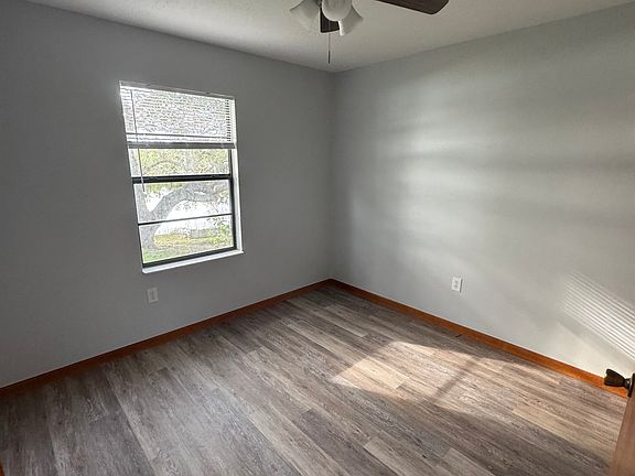 2nd image of 2716 Hoover Dr
