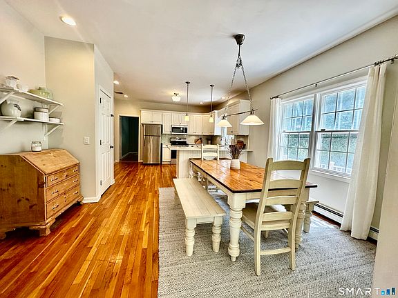 4th image of 15 Mountain Manor Road