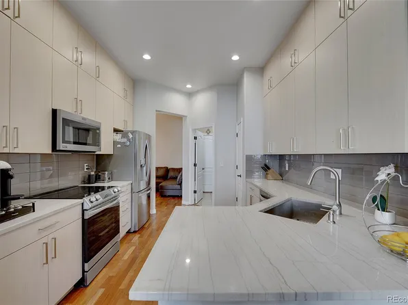 6145 S Paris Street, Greenwood Village, CO 80111