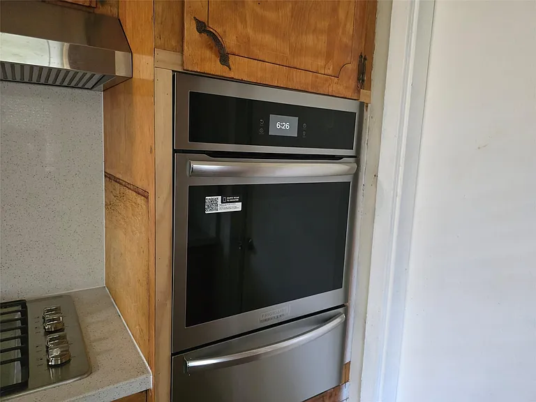 6415 Heath St — Photo 6