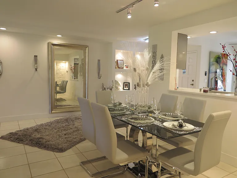 7875 La Mirada Dr — Photo 10