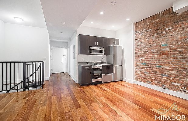 1st image of 636 E 11th St APT 1I