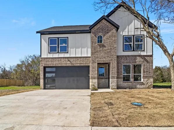 1616 Clark St, Greenville, TX 75401