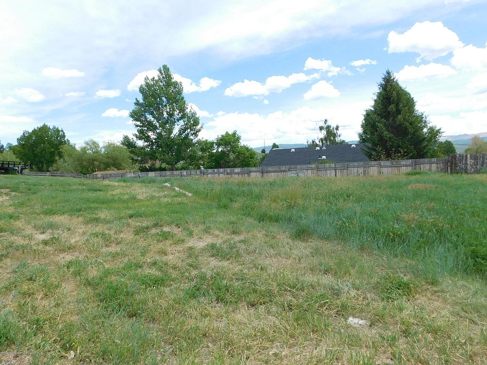2nd image of 978 Langford Dr