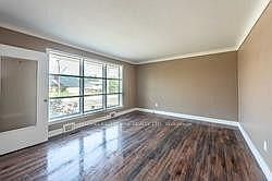 3rd image of 10 Collier Rd N