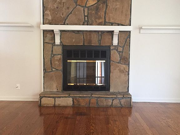 3rd image of 5457 Zachary Dr