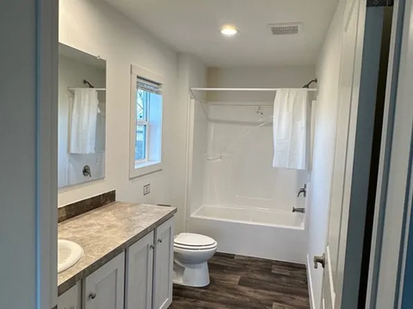 3609 Warren Ct, Bellevue, NE 68005