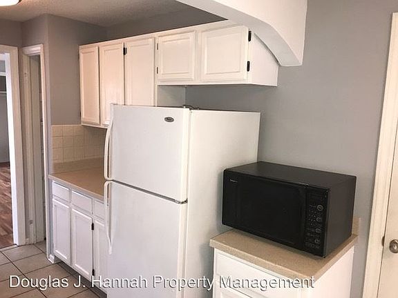 4th image of 9132 Charlotte St