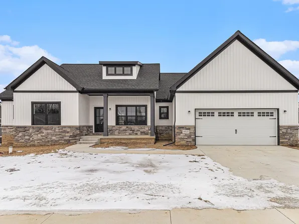9915 Dovetail Dr, Brighton, MI 48114