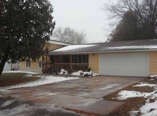 605 19th St NW, Austin, MN 55912