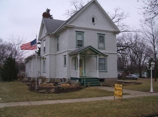 501 S Division St, Chenoa, IL 61726