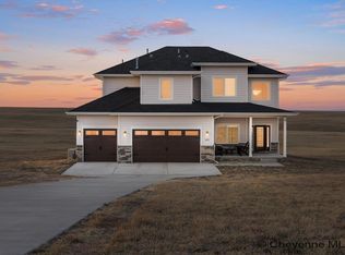 1472 Scenic Ridge Dr, Cheyenne, WY 82009