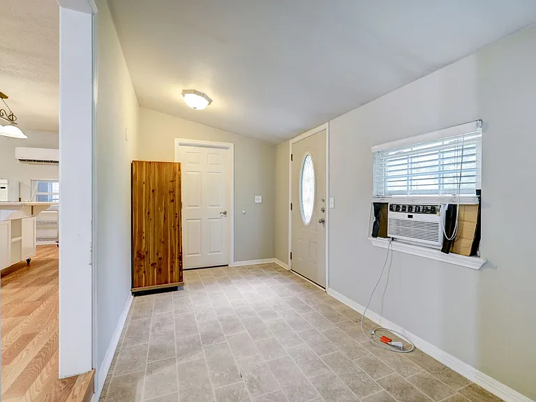9193 Lucille Ln — Photo 9