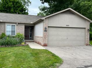6891 Deerhurst Dr, Westland, MI 48185
