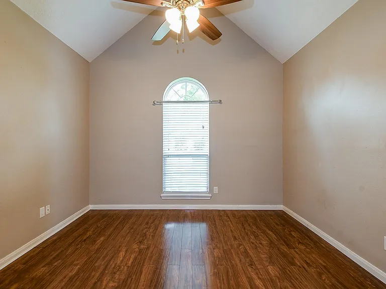 21818 Windsor Castle Dr — Photo 27