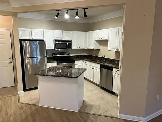 1850 Cotillion Dr #1319 — Photo 15