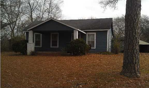 1st image of 2202 Crescent Club Dr
