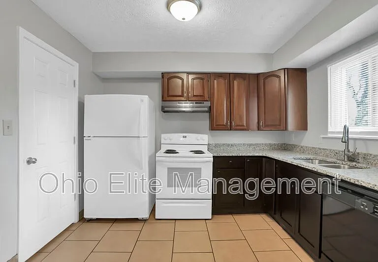 2844 Baughman Ave — Photo 14