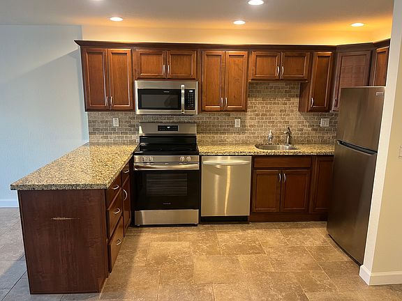 2nd image of 1100 Crystal Lake Dr APT 206