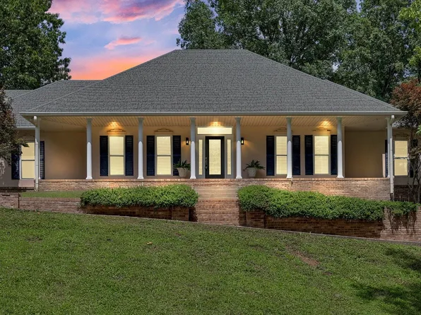 1741 Riverhaven Dr, Adams, TN 37010