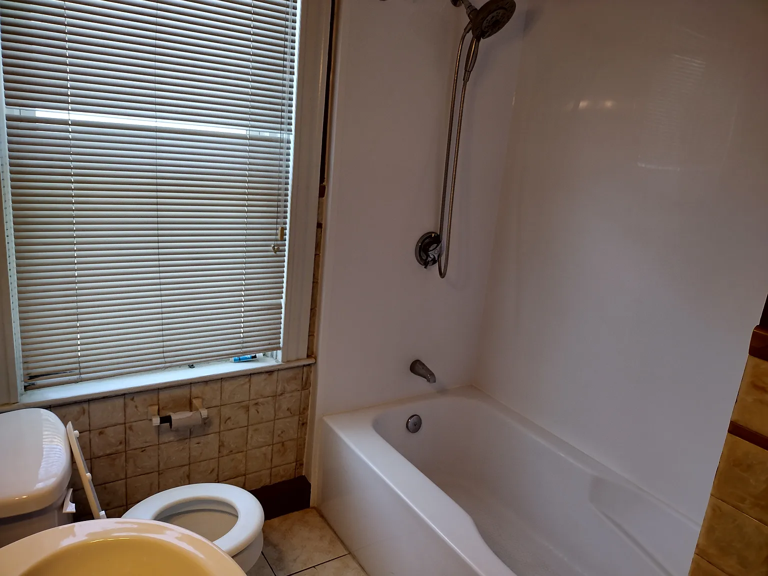 2 bed, 952 sqft, $1,500 — Photo 4