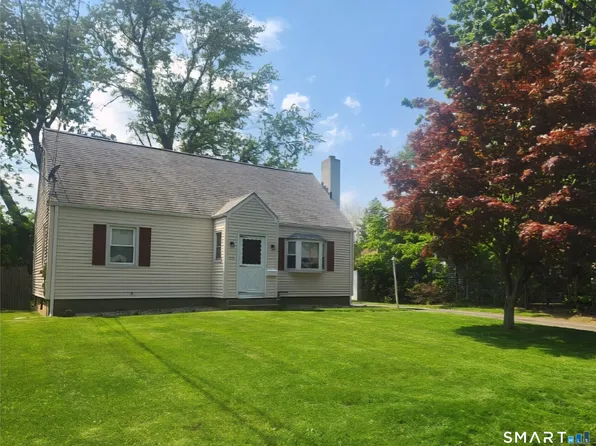 25 Madsen Rd, West Hartford, CT 06110