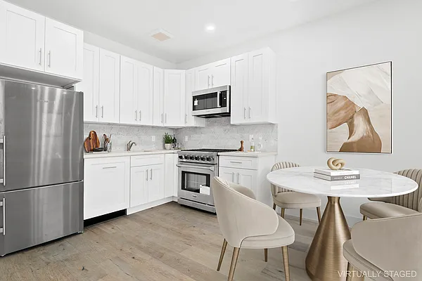 Rented by Compass | media 10