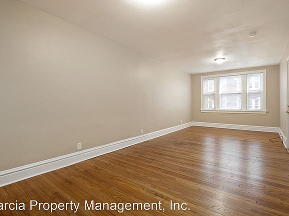 5th image of 3919 Hereford St #7973527
