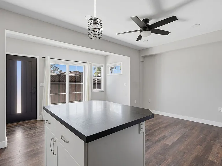 13869 Mercado Dr — Photo 5