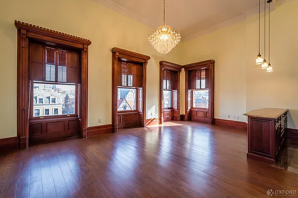 Sold by Oxford Property Group | media 16