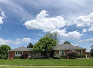 4881 Essex Dr, Carmel, IN 46033
