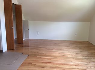 33 Gaymore Rd, Port Jefferson Station, NY 11776