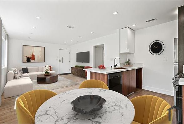 1st image of 701 N Hill Pl #2