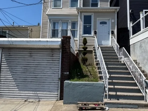 45 Ogden St, Newark City, NJ 07104