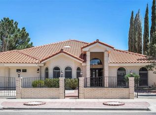 11448 Lake Erie Dr, El Paso, TX 79936