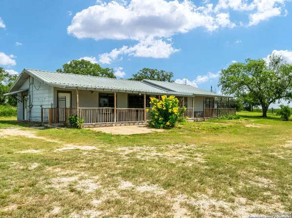 9871 County Road 115, Mineral, TX 78125