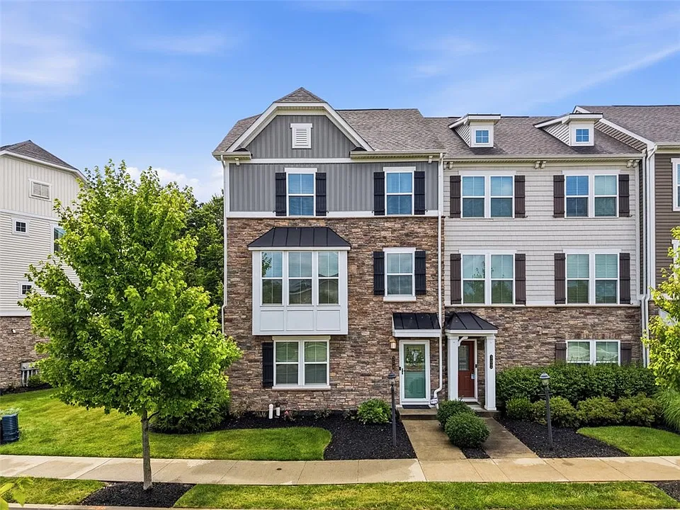 304 Cross Creek Dr