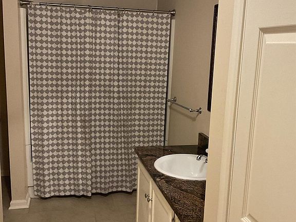 4th image of 5002 Cumberland Cove Dr