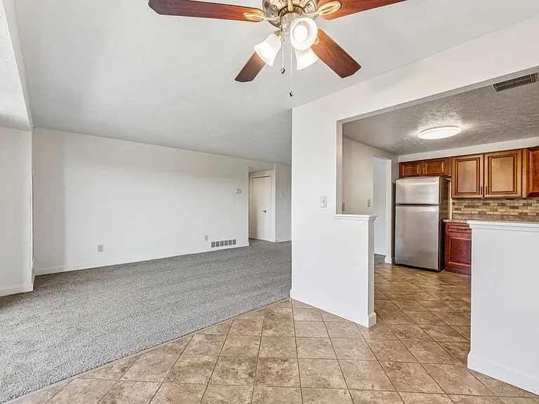 Bishop Park Apartments — Photo 13