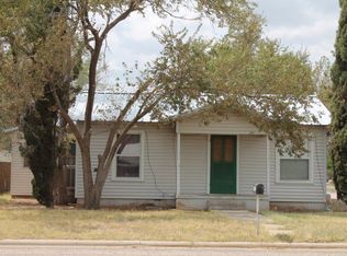 400 SW 11th St, Seminole, TX 79360