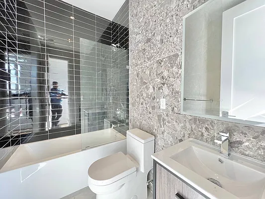 Rented by Doorway NYC, LLC | media 33