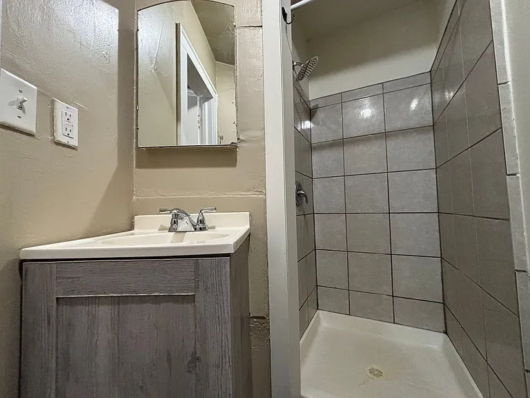 518 Smith Ave South — Photo 12