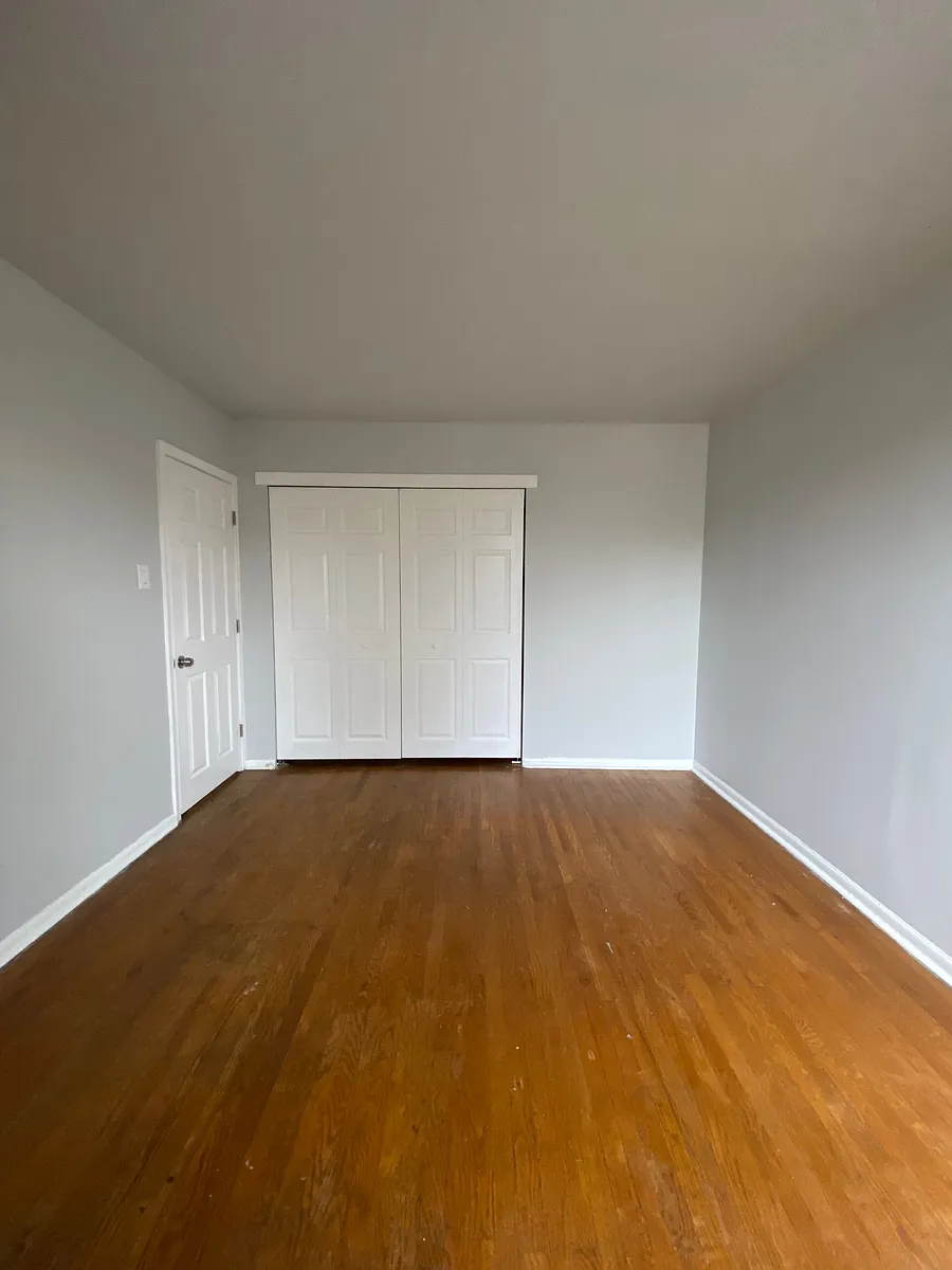 Building Photo - 4520 Springfield Ave #B3