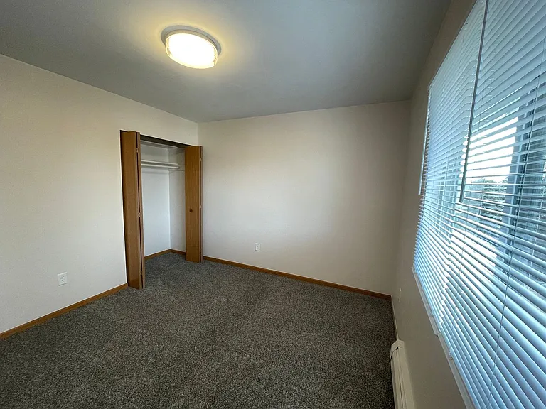 125 S Platten St — Photo 7
