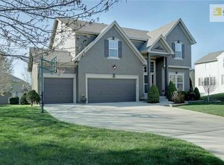 5111 W 158th Ter, Overland Park, KS 66224
