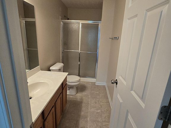 3rd image of 384 Rocky Pointe Ct