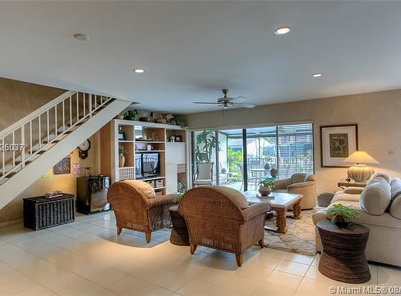 2nd image of 7004 Loch Isle Dr N