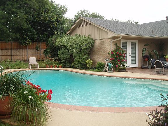 3rd image of 7029 Mossvine Dr