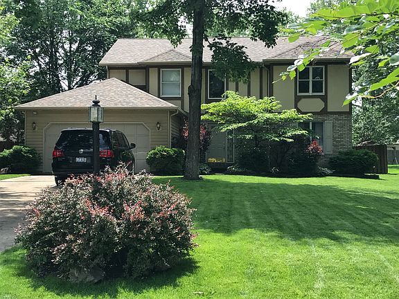 3rd image of 20951 Jonathan Dr